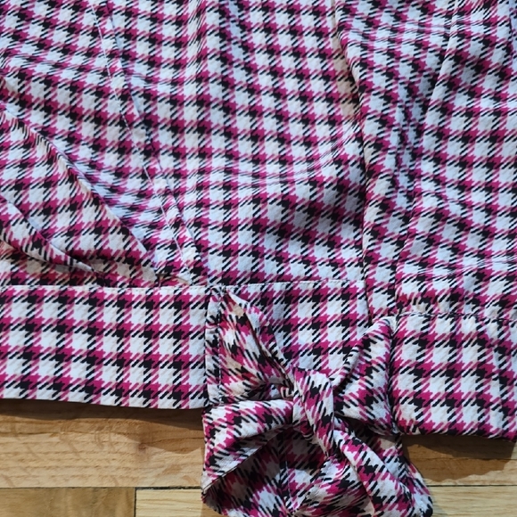 LOFT FUSCIA, BLACK and White Checkered Blouse - Picture 4 of 5